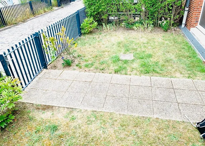 80M2-Maison Des Quais - Parking - Jardinet